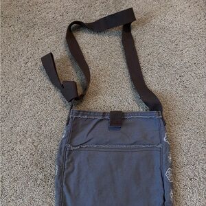 thirty-one Gray Crossbody Bag with Floral Trim